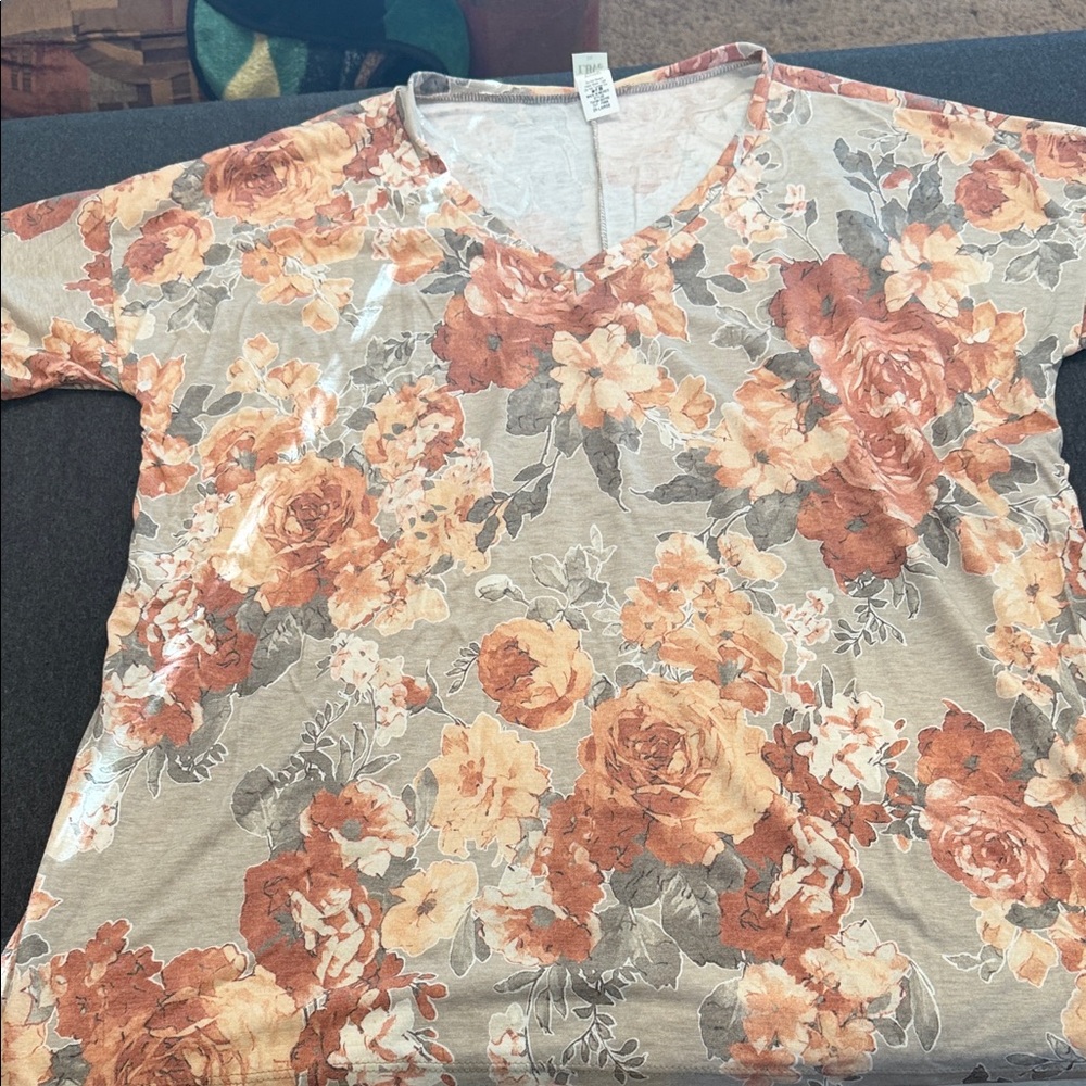 Sew In Love Orange and Cream Floral V-Neck Top 2X